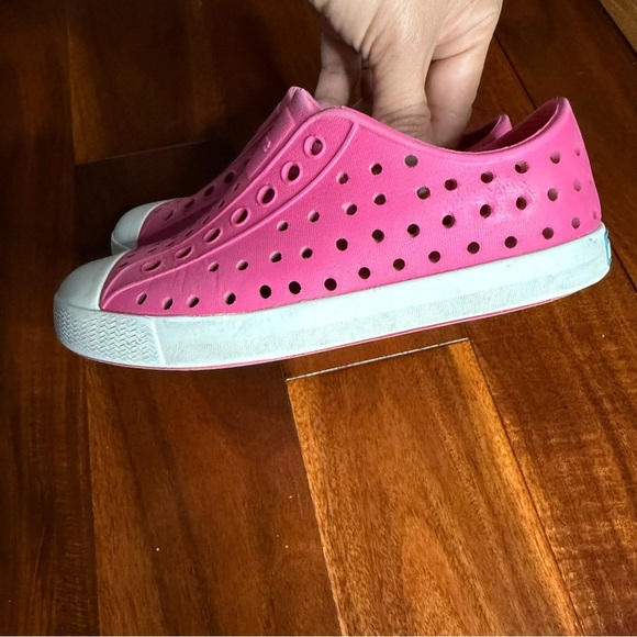 Native Kids Pink Slip-On Shoes - Picture 5 of 9